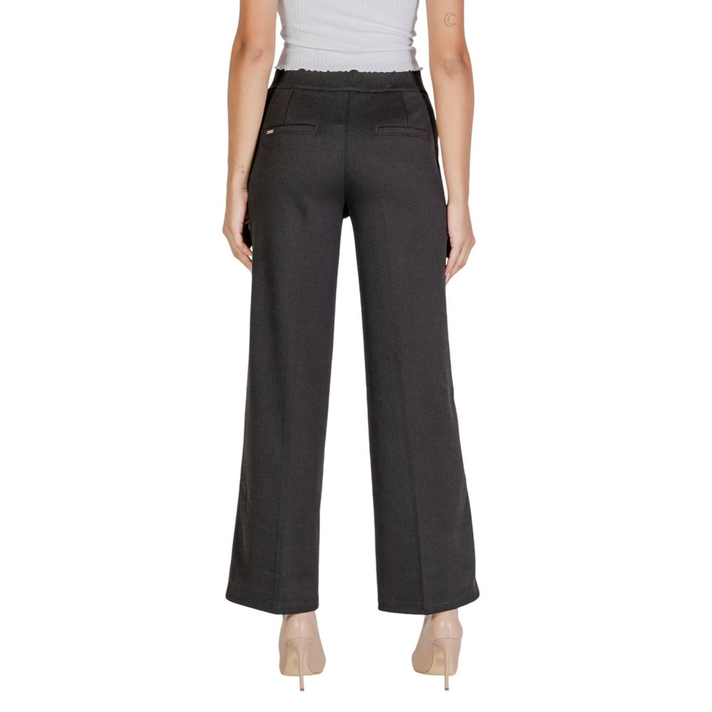Schwarze Polyesterhose