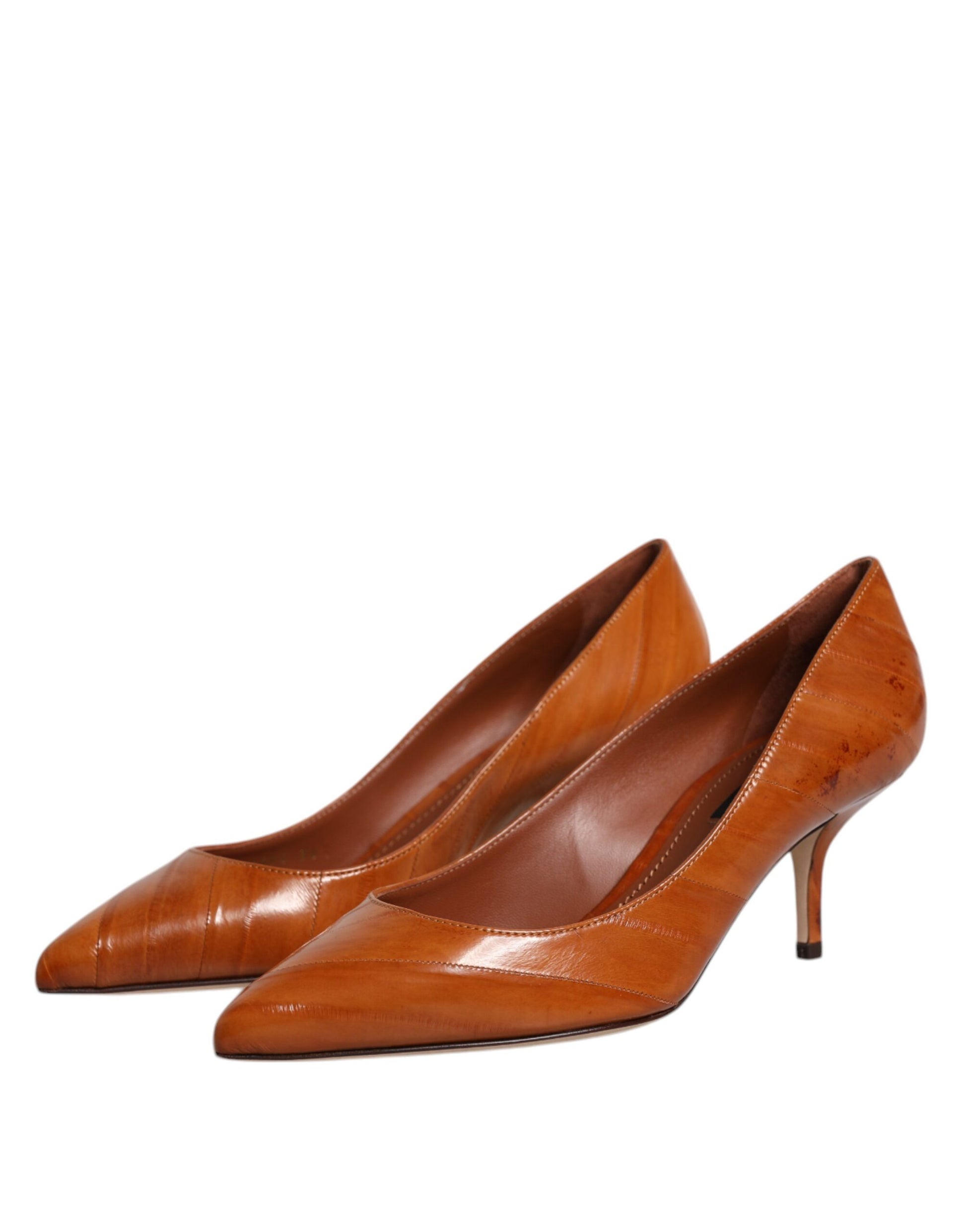 Braune Leder Pumps mit Kitten Heels