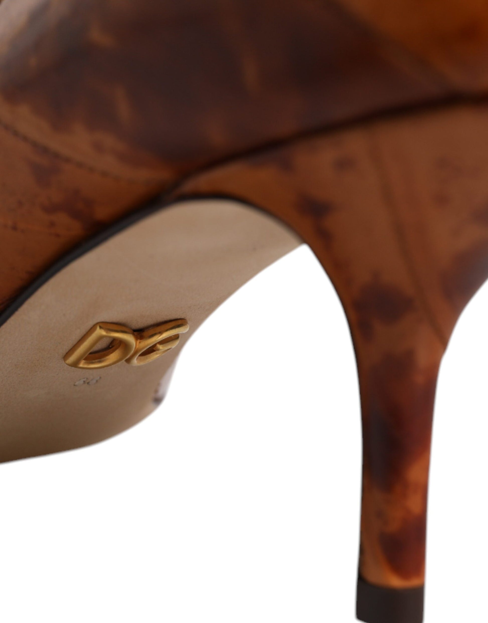 Braune Leder Pumps mit Kitten Heels