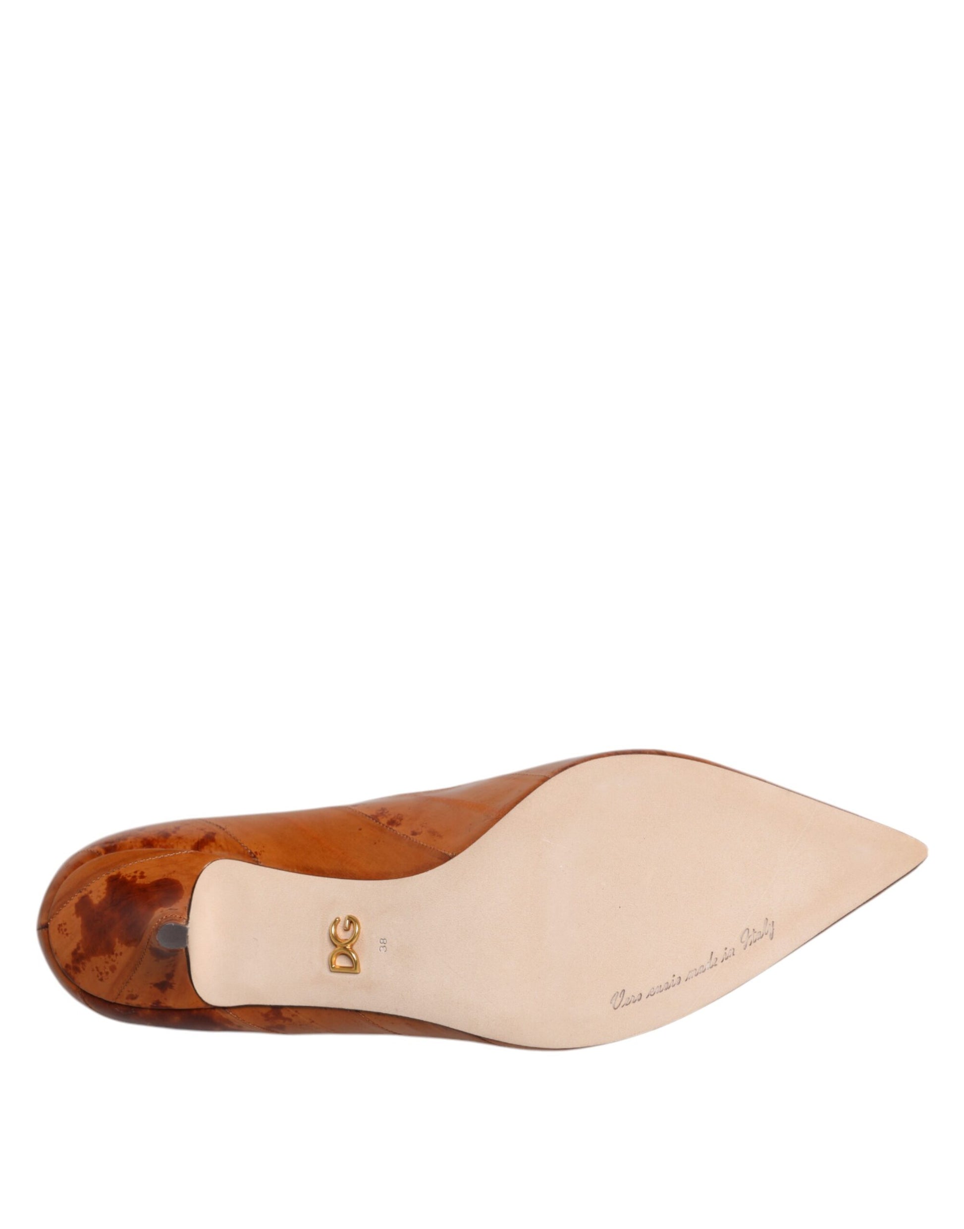 Braune Leder Pumps mit Kitten Heels
