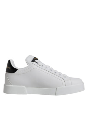 Weiße klassische Low-Top-Sneakers aus Leder