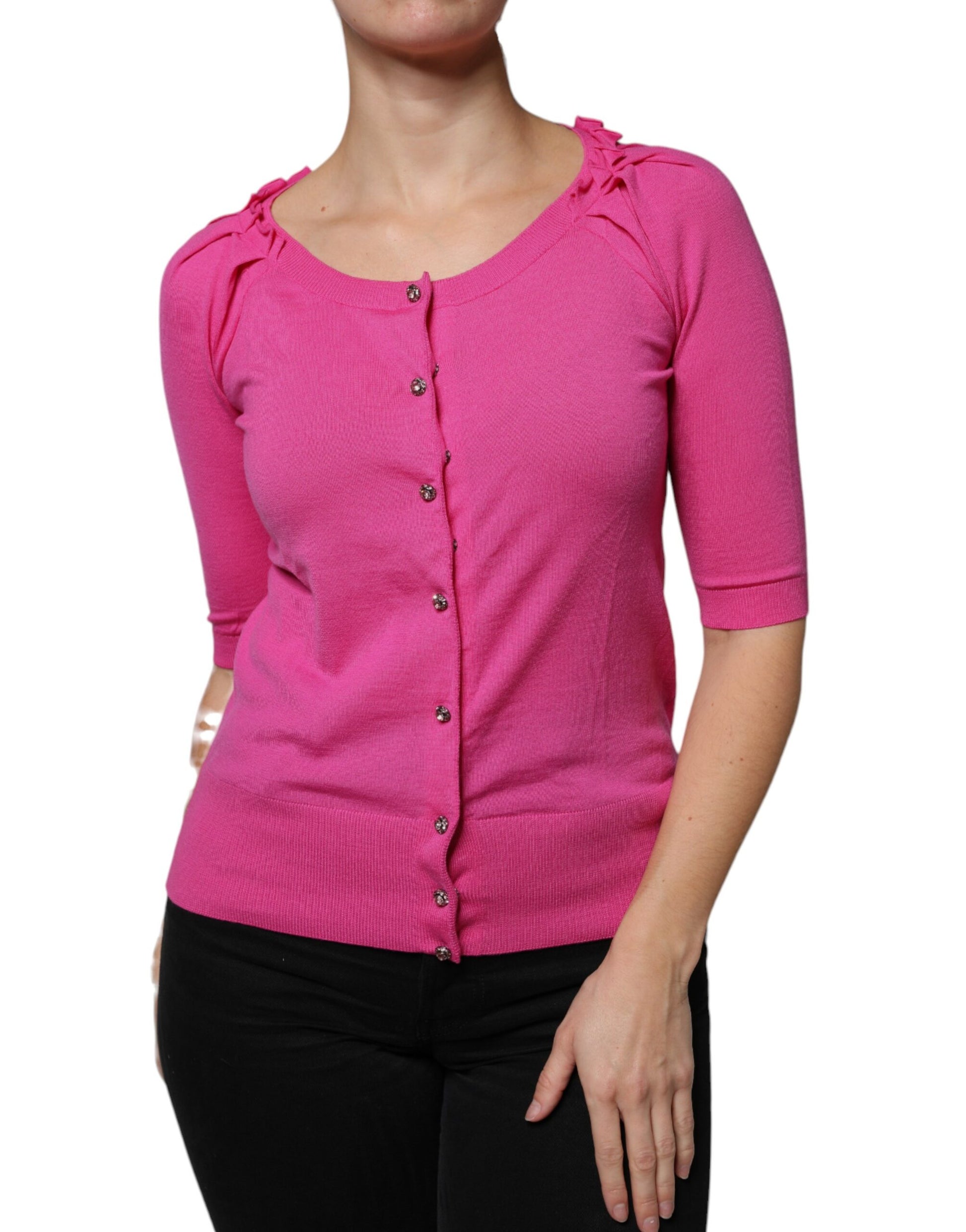 Rosa Woll-Cardigan mit Knopfleiste
