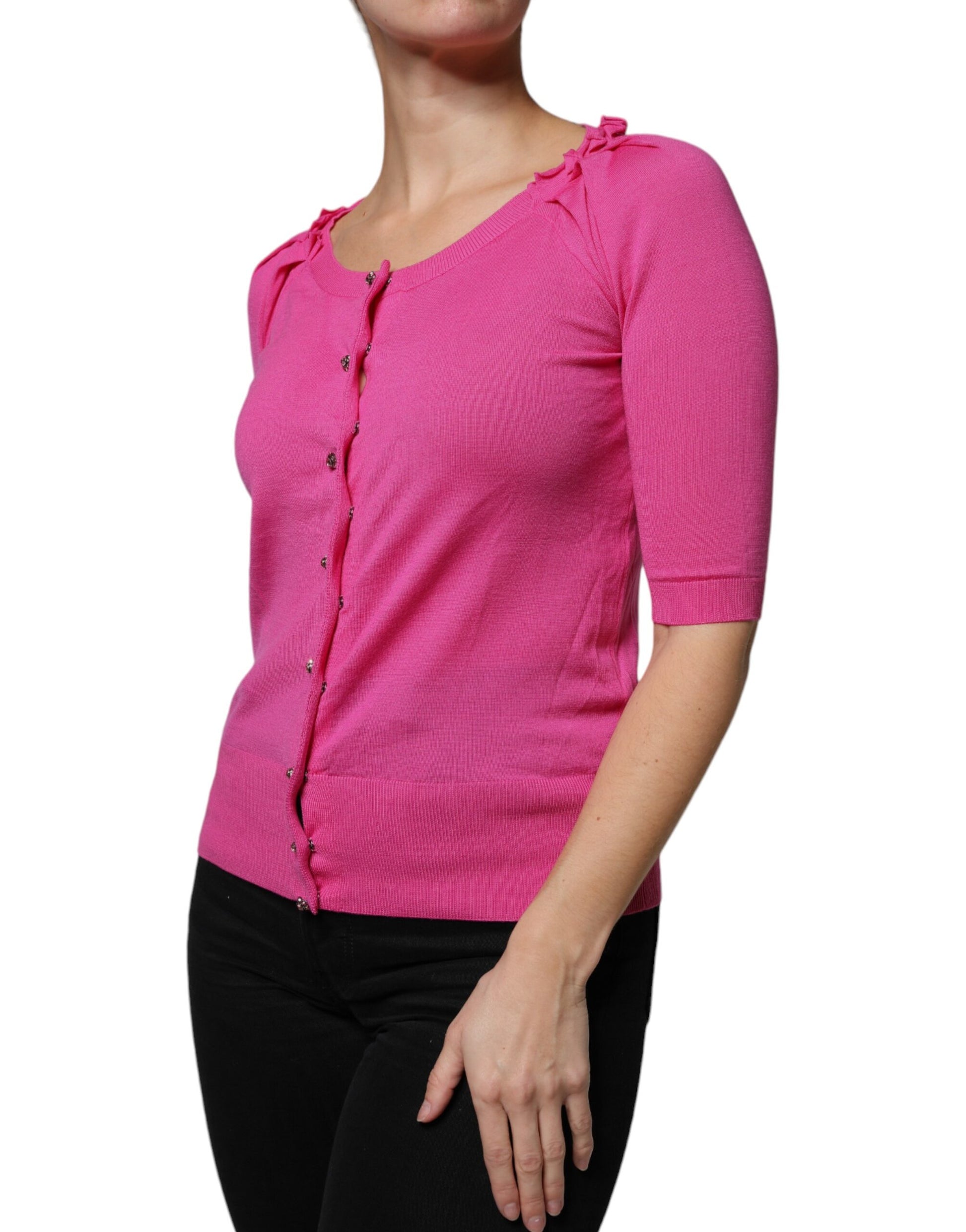 Rosa Woll-Cardigan mit Knopfleiste