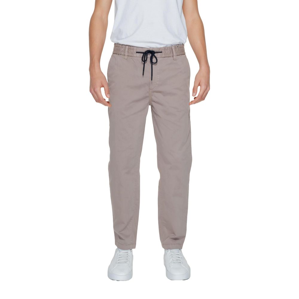 Braune Baumwollhose