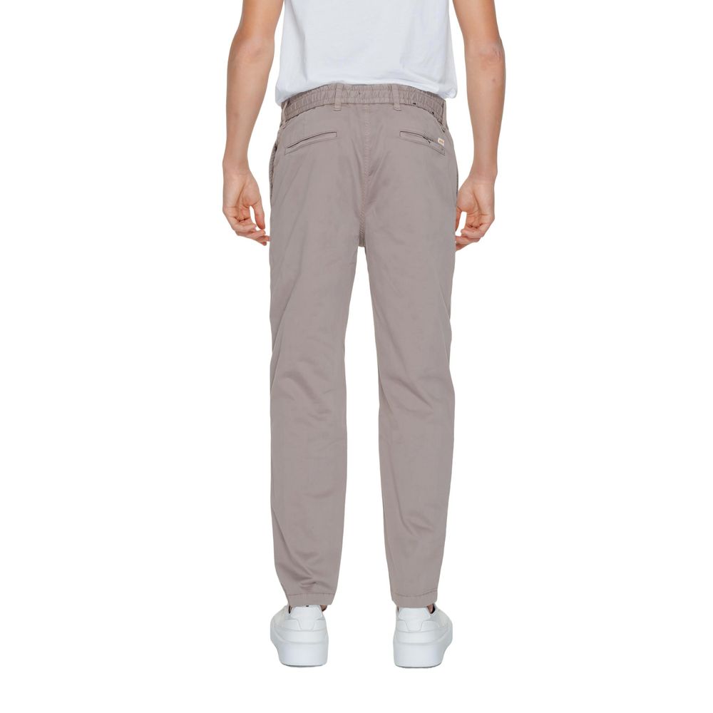 Braune Baumwollhose
