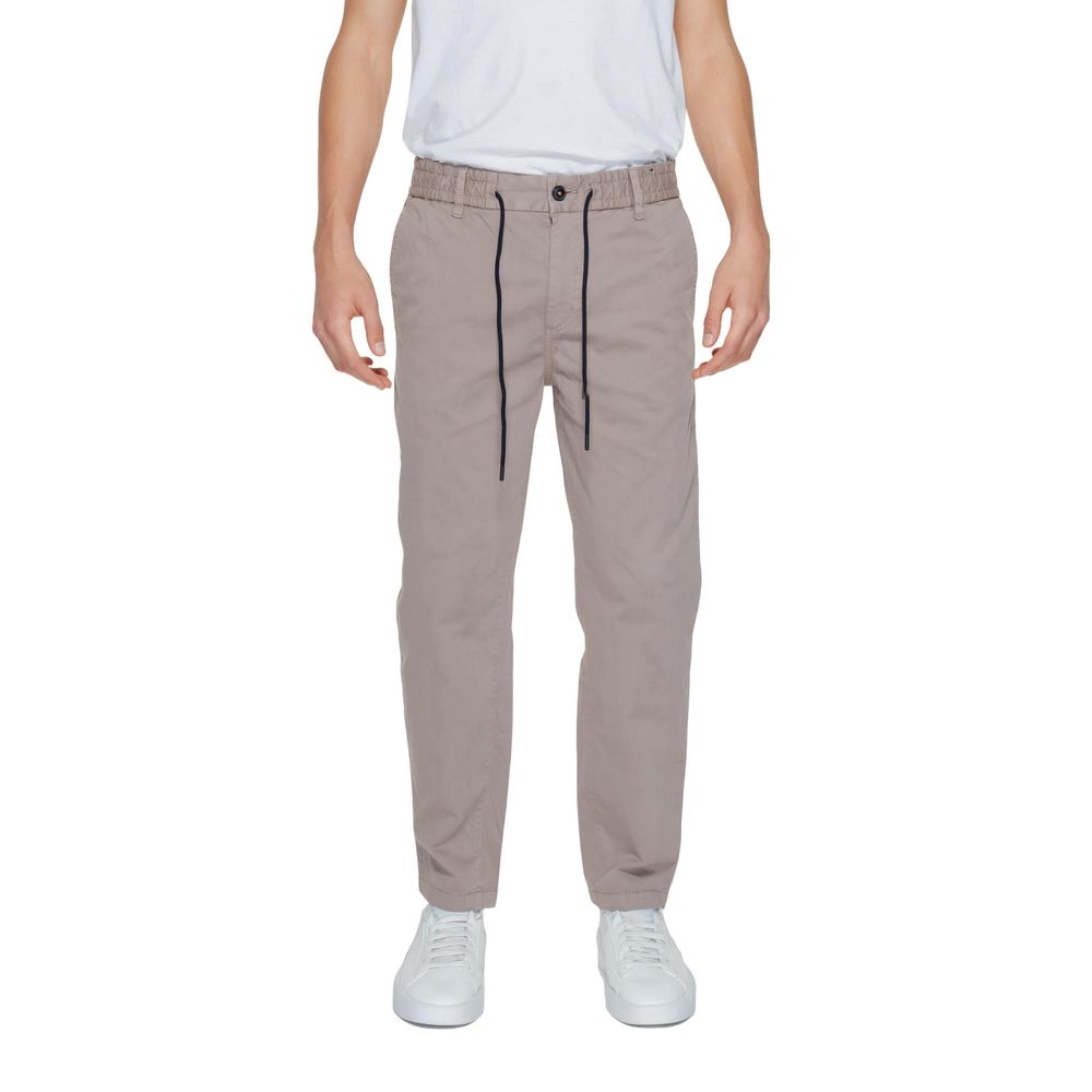 Braune Baumwollhose