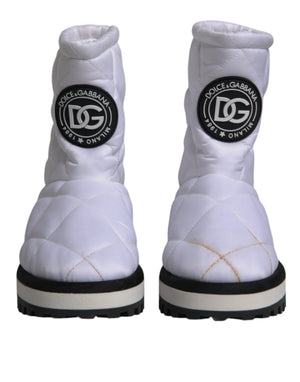 Weiße, gepolsterte Stiefel mit halbhohem Schaft aus Viskose