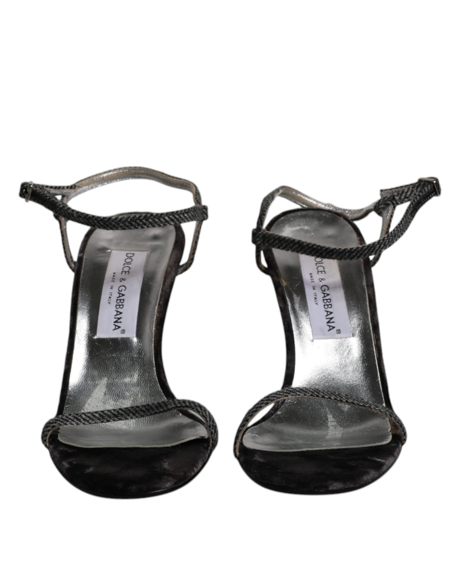 Schwarze High Heels mit Knöchelriemen