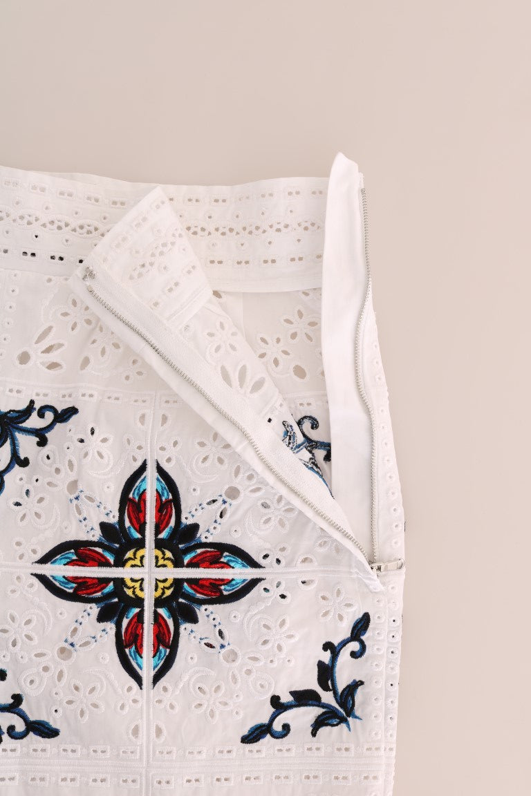 Mehrfarbige Caprihose mit Majolika-Ausschnitt