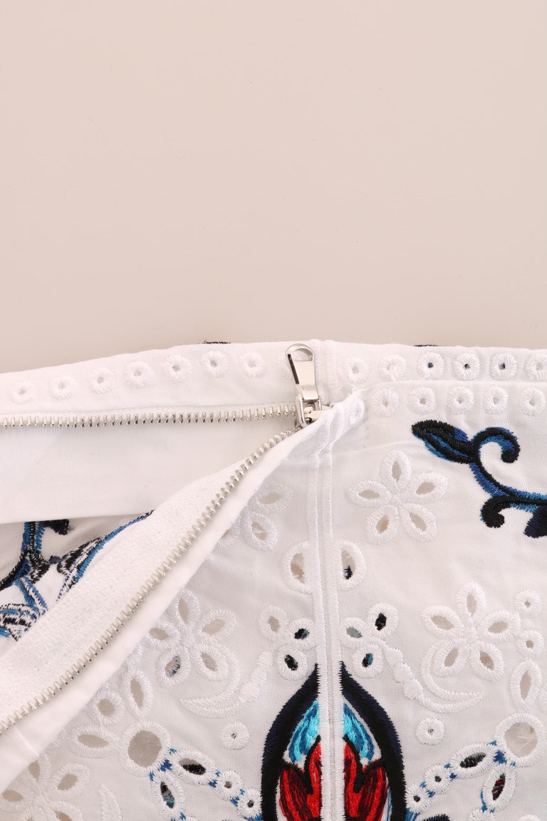 Mehrfarbige Caprihose mit Majolika-Ausschnitt