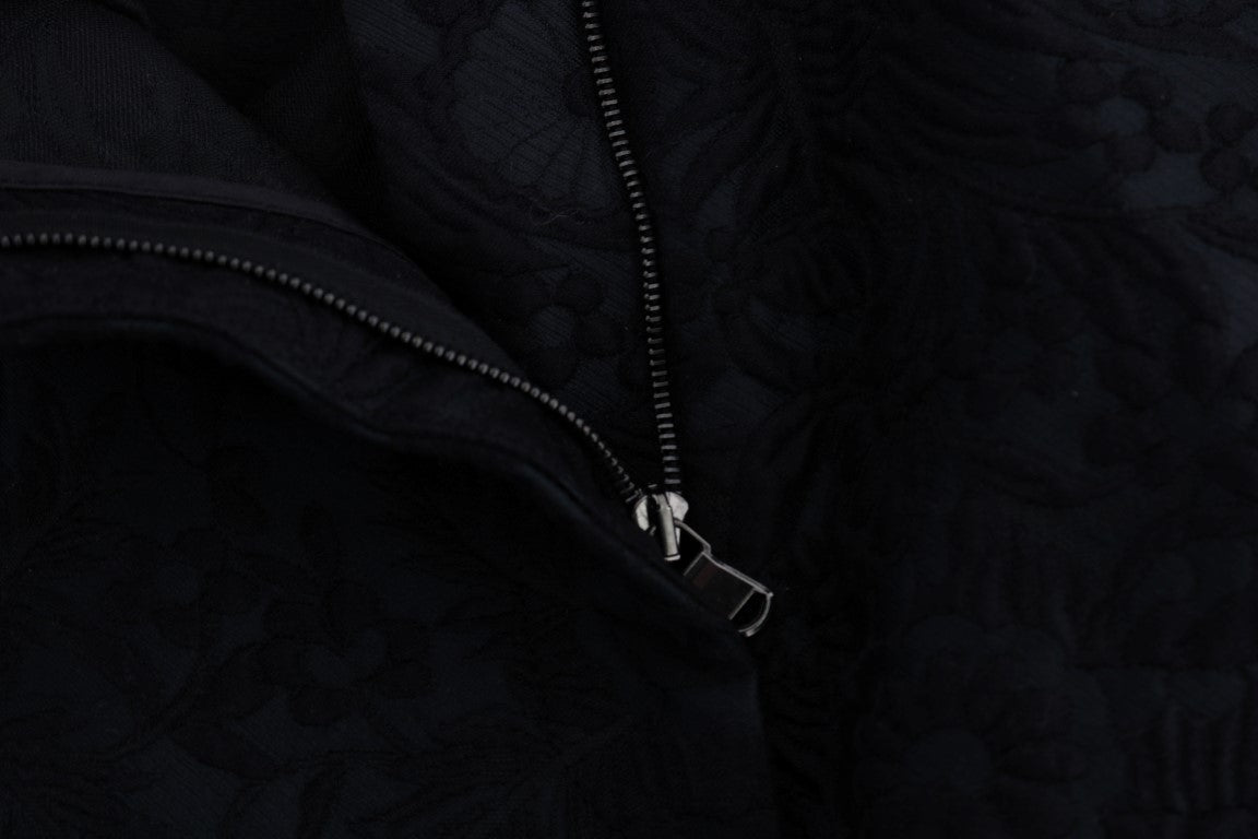 Schwarze Capri-Shorts aus Brokat mit hoher Taille