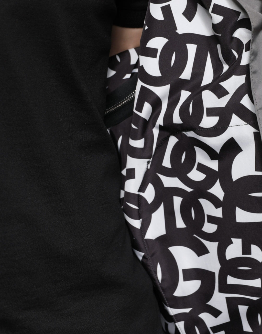 Graue Polyester-Kapuzenjacke für Herren mit durchgehendem Reißverschluss