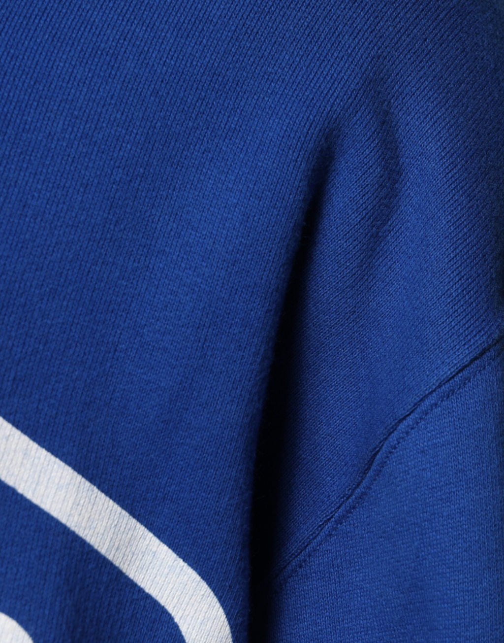 Blauer Kapuzenpullover mit Logo-Print