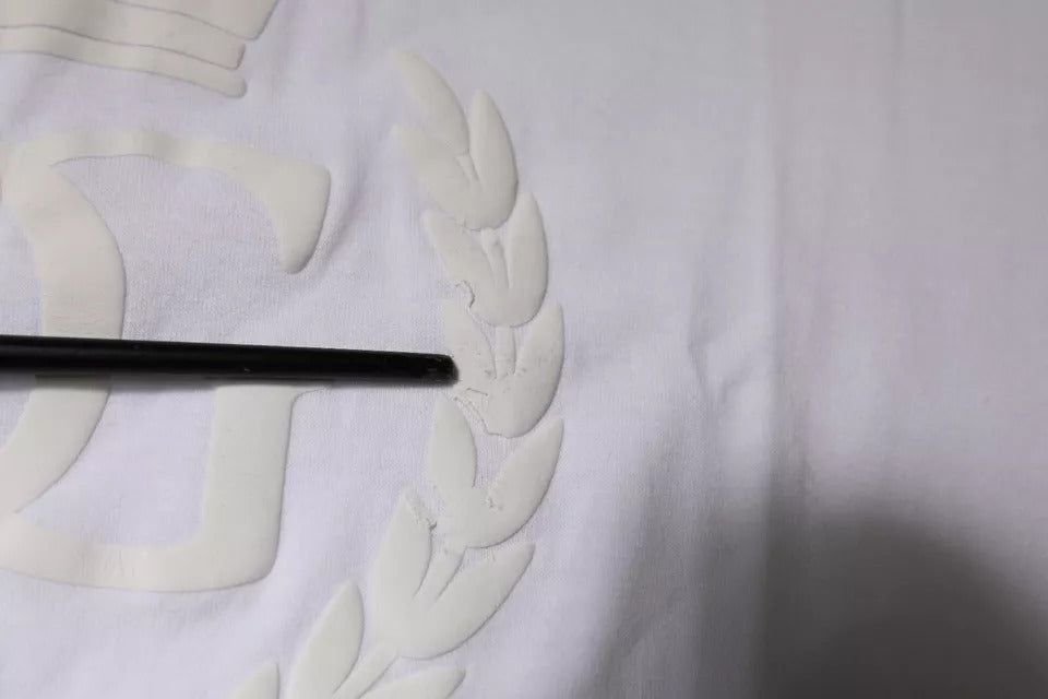 Weißes Baumwoll-T-Shirt mit Rundhalsausschnitt und Logoprägung