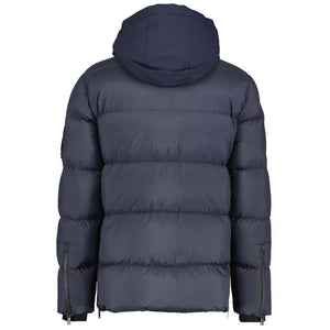 Blaue Nylonjacke