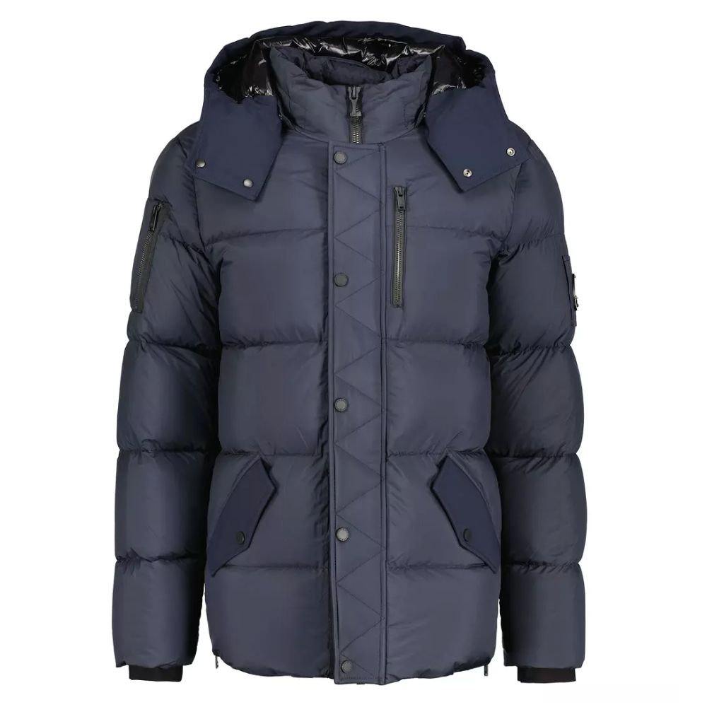 Blaue Nylonjacke