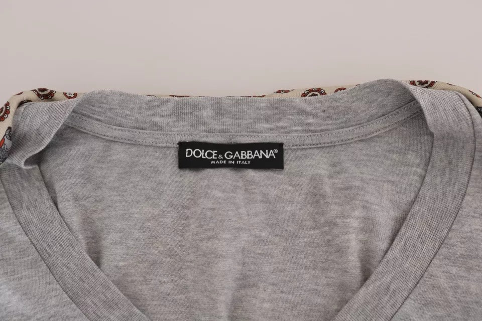 Graues T-Shirt mit Eulen-Seidenschal aus Baumwolle