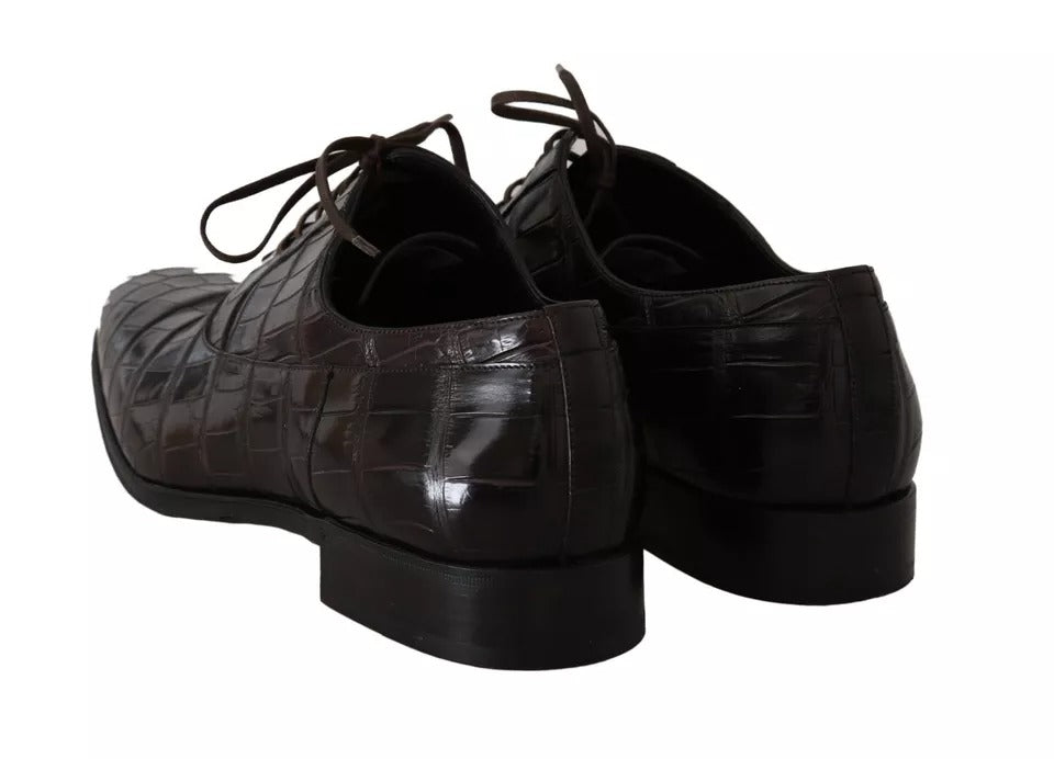 Braune, gemusterte Lederschuhe für formelle Anlässe