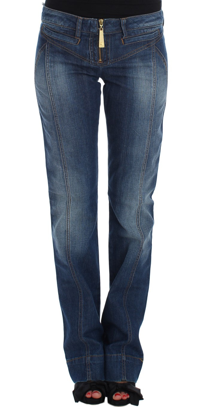 Bootcut-Jeans aus Baumwollstretch in blauer Waschung
