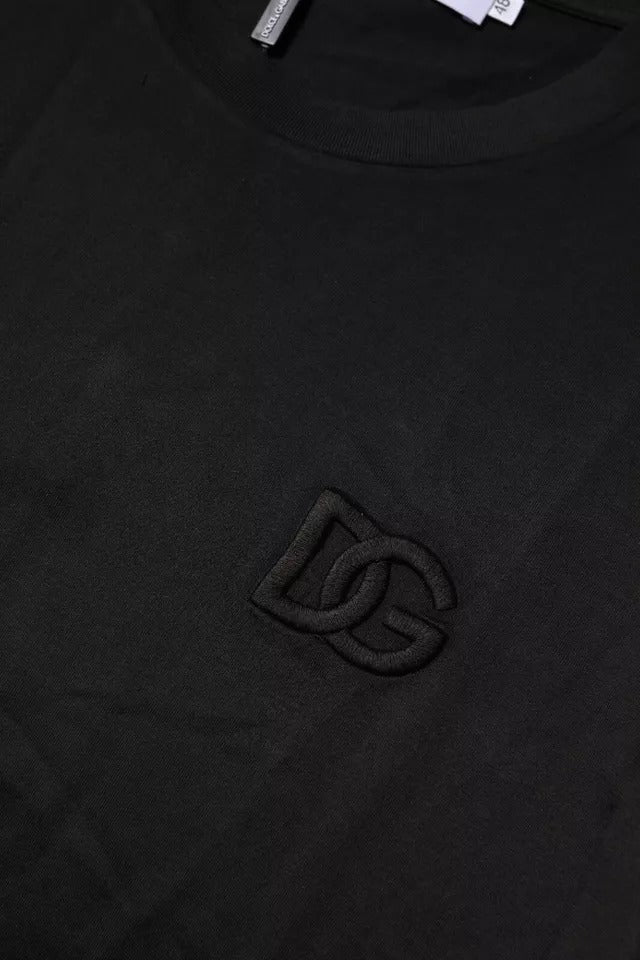 Schwarzes T-Shirt aus Baumwolle mit Rundhalsausschnitt und kurzen Ärmeln