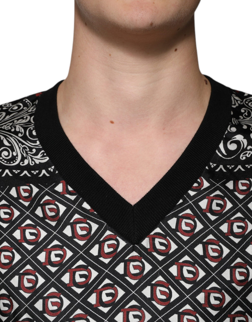 Schwarzer Wollpullover mit V-Ausschnitt und Logo
