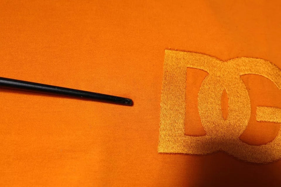 Orangefarbenes T-Shirt aus Baumwolle mit Rundhalsausschnitt und Logo