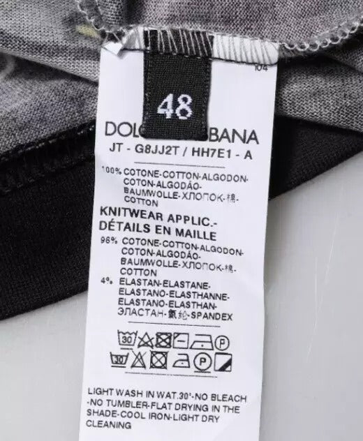 Schwarzes T-Shirt mit Rundhalsausschnitt zum Jahr des Schweins 2019