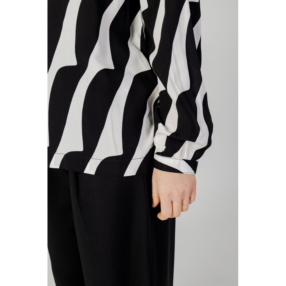 Schwarze Viskosebluse