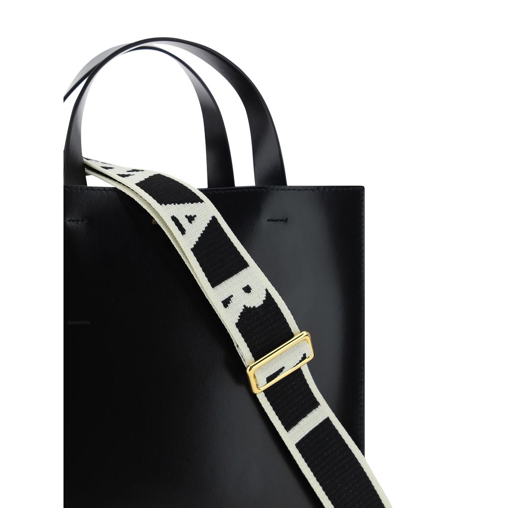 Museo-Handtasche aus Kalbsleder von Marni