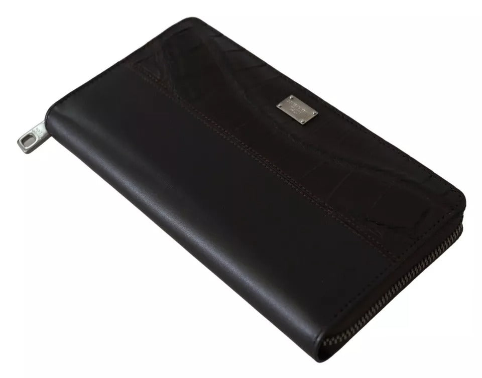 Braune Clutch aus exotischem Leder mit Rundum-Reißverschluss