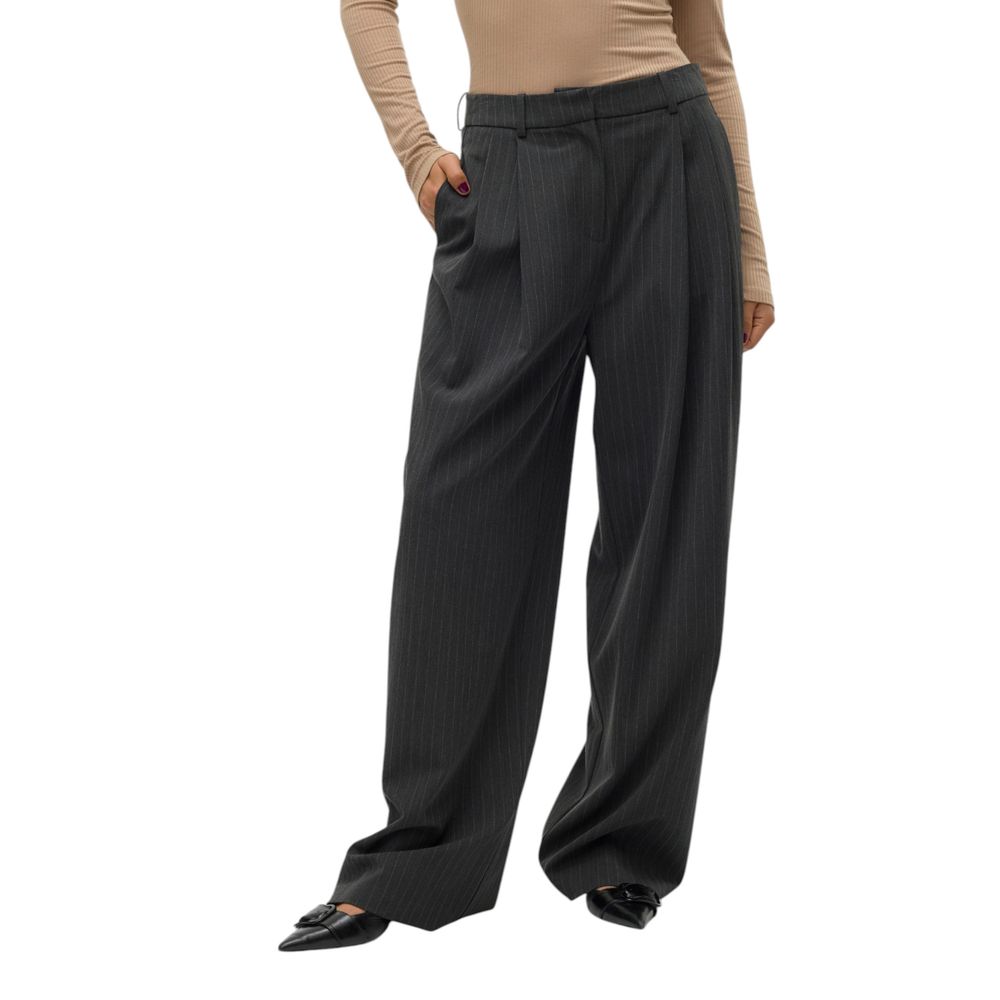 Graue Polyesterhose