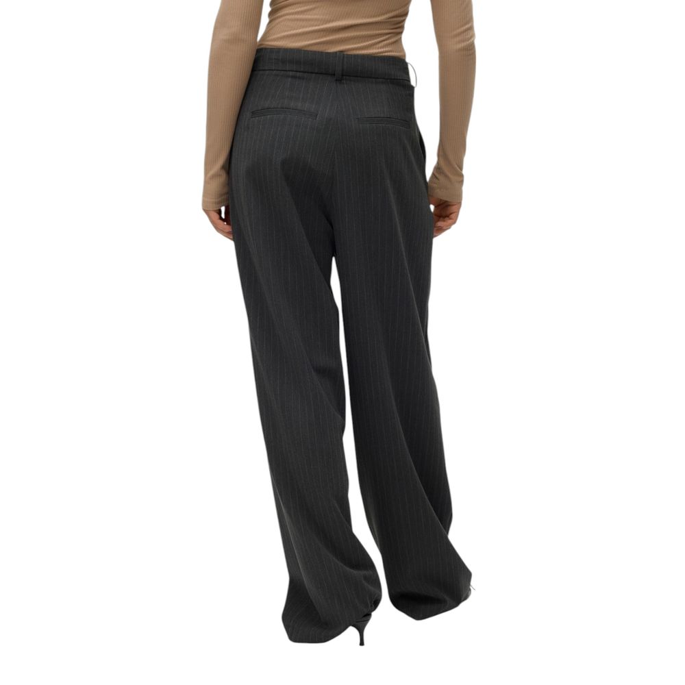 Graue Polyesterhose