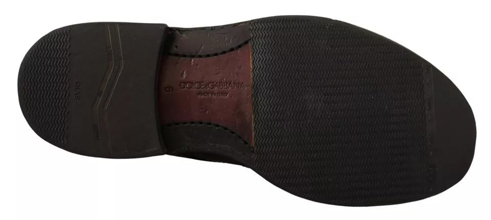 Schwarze Derby-Schnürschuhe aus perforiertem Leder