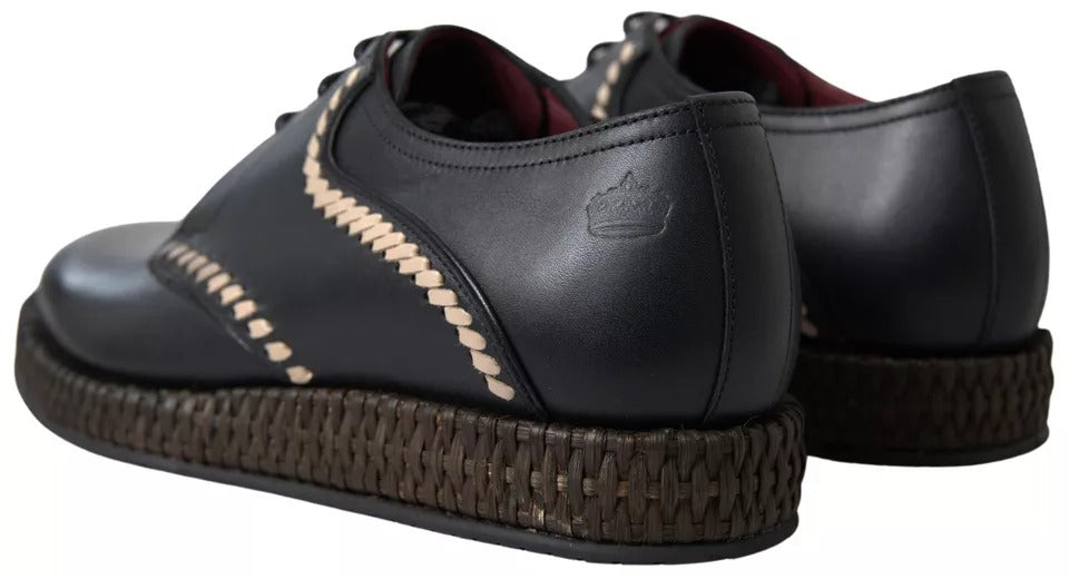 Schwarze Derby-Schuhe aus Leder in Beige