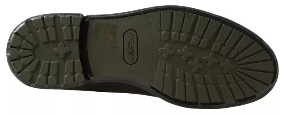 Grüne Lederschuhe mit Gummisohle