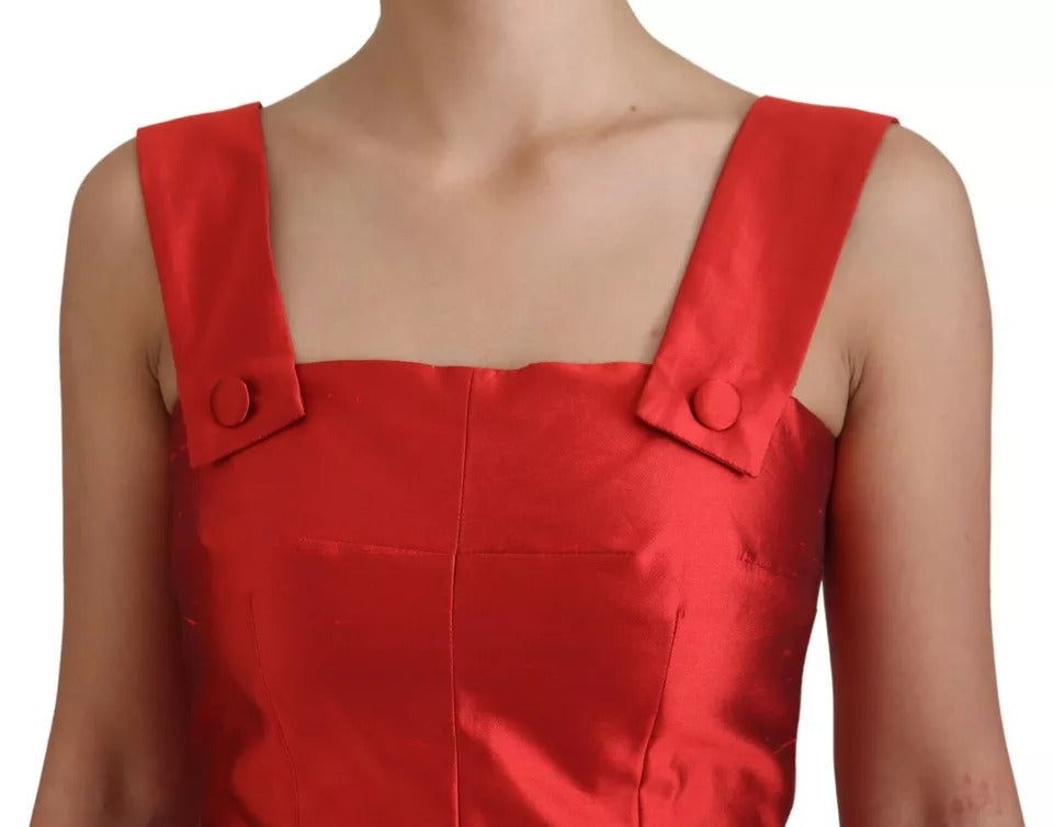 Rotes A-Linien-Midikleid aus Satinseide mit Plissee