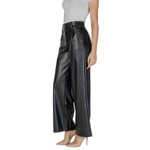 Schwarze Polyesterhose