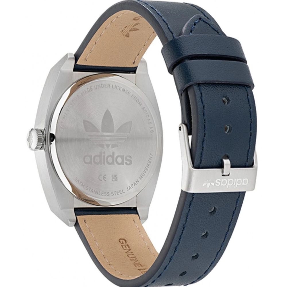 Blaue Lederuhr