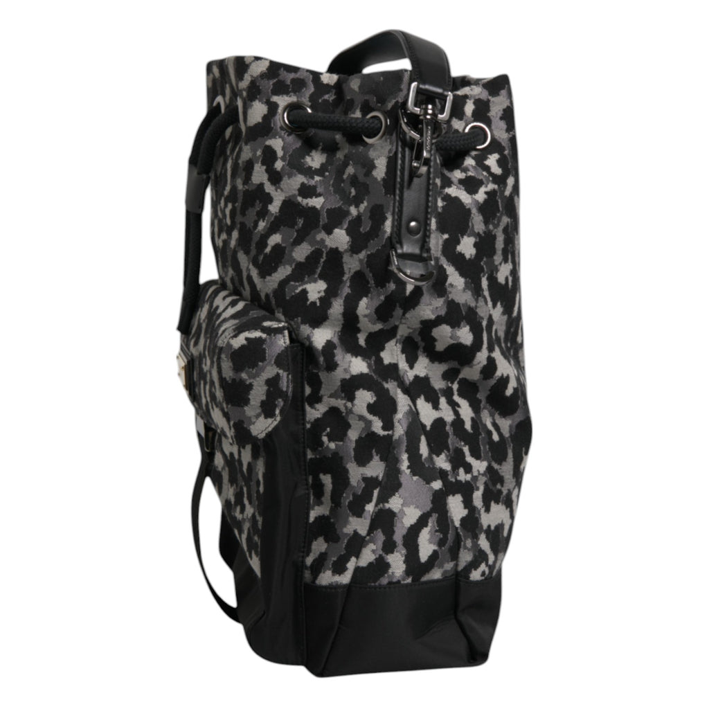 Mehrfarbige Hobo-Umhängetasche aus Jacquard mit Leopardenmuster