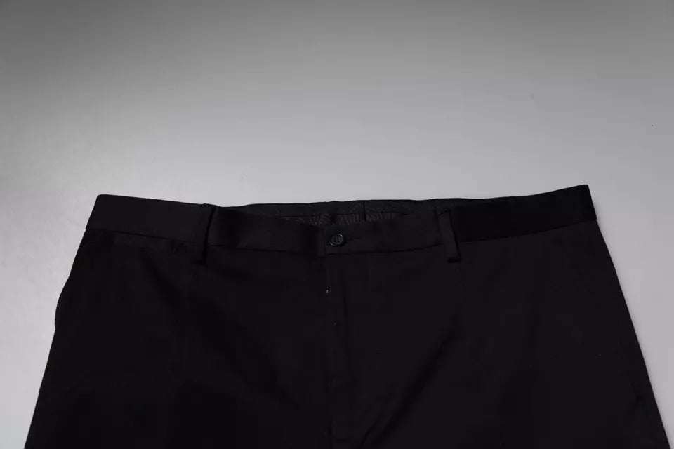 Schwarze, schmal zulaufende Anzughose