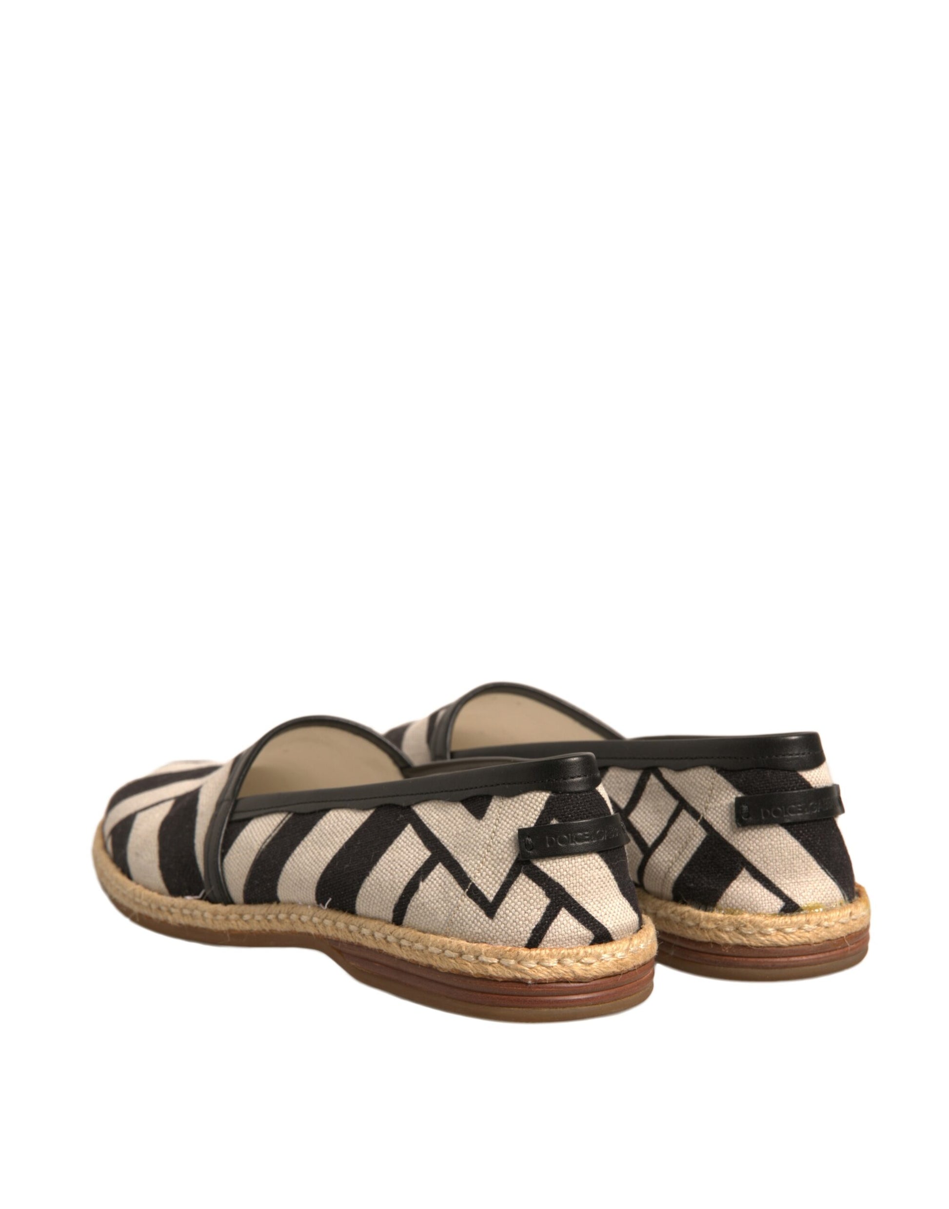 Espadrille-Schuhe mit schwarzen und weißen Streifen