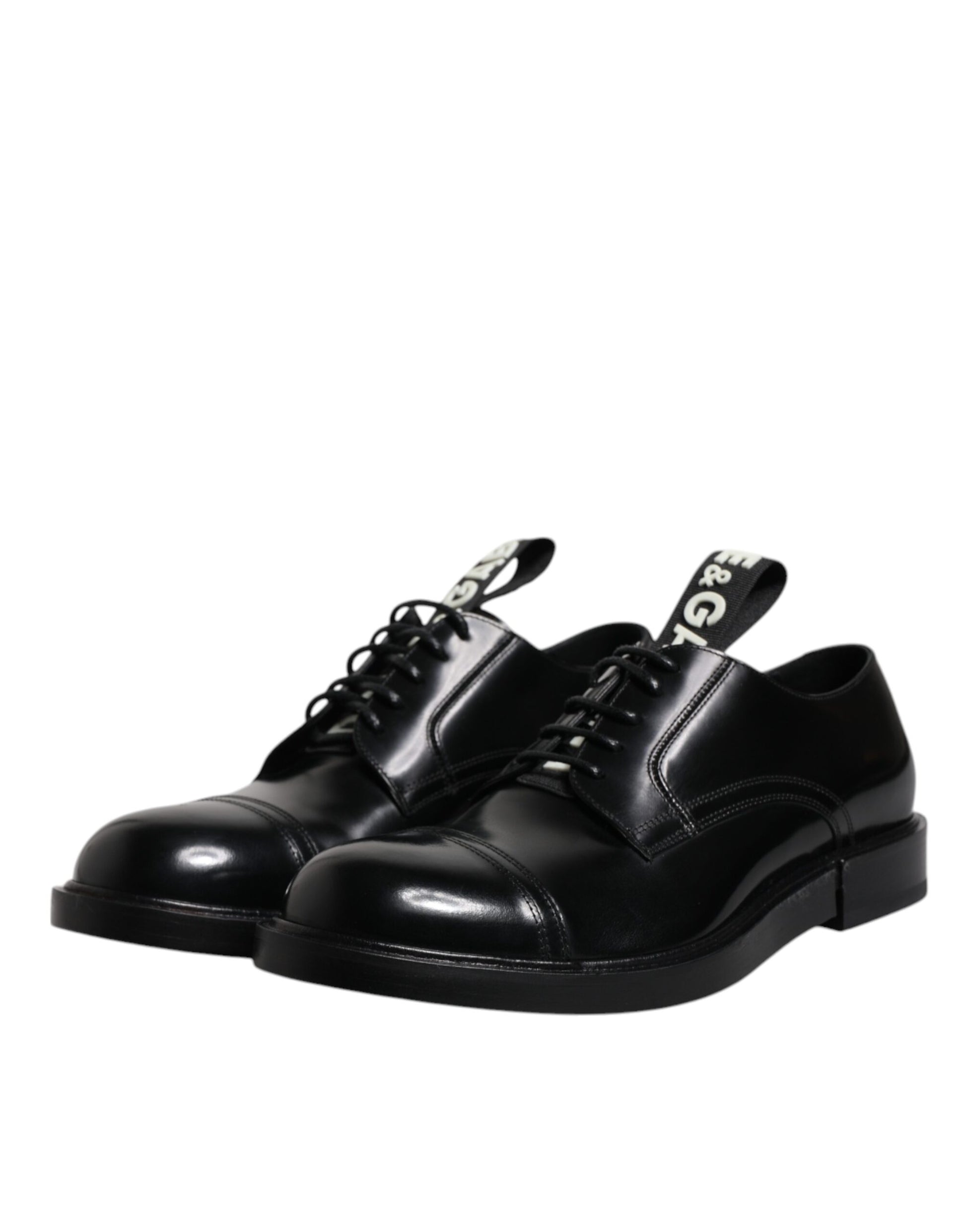 Schwarze Derby-Schnürschuhe aus Lackleder für formelle Anlässe