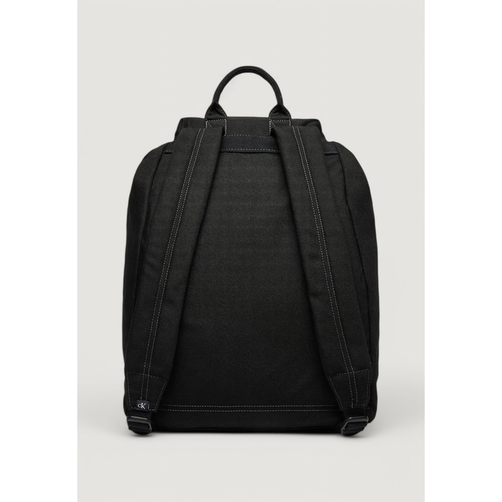 Schwarzer Rucksack aus recyceltem Polyester