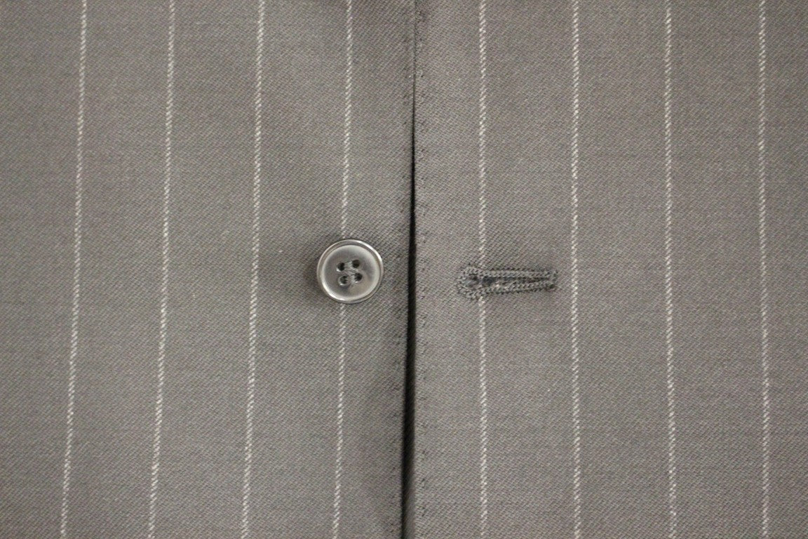 Schwarze gestreifte Wollweste mit Logo