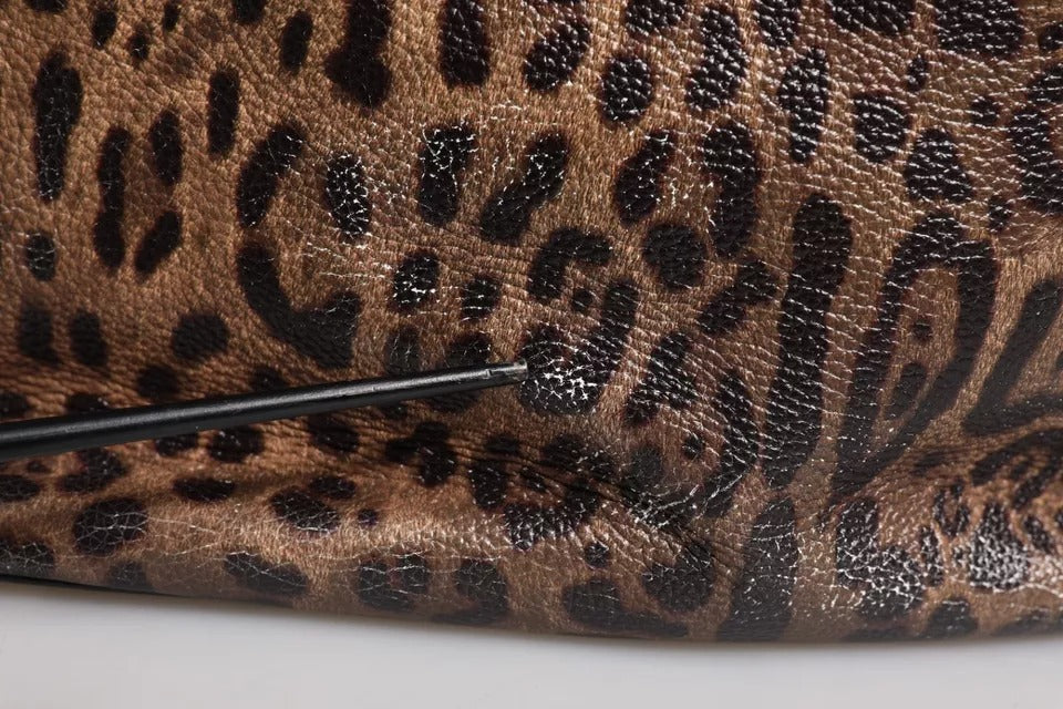 Braun-schwarze Schultertasche aus Kalbsleder mit Leopardenmuster