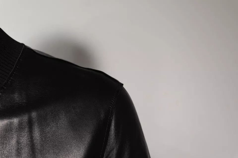 Schwarze Biker-Blousonjacke aus Leder mit durchgehendem Reißverschluss