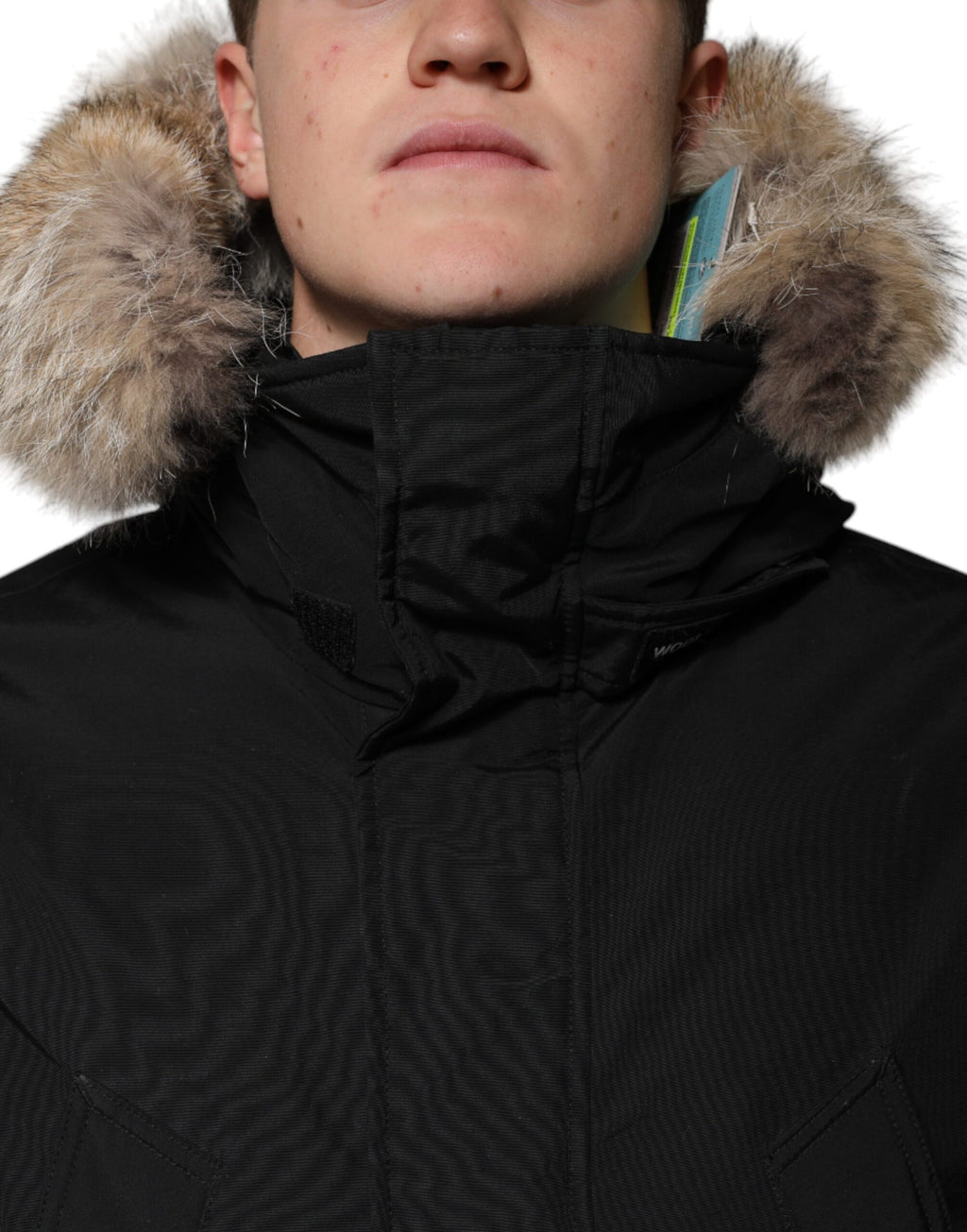 Schwarze, langärmlige Pelz-Lammfell-Manteljacke mit Kapuze