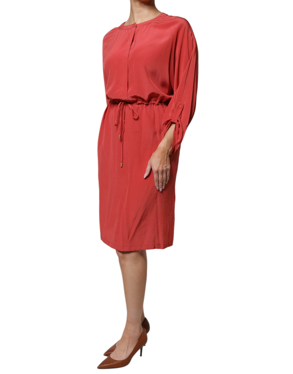 Rotes, langärmliges Bleistiftkleid mit Kordelzug in der Taille