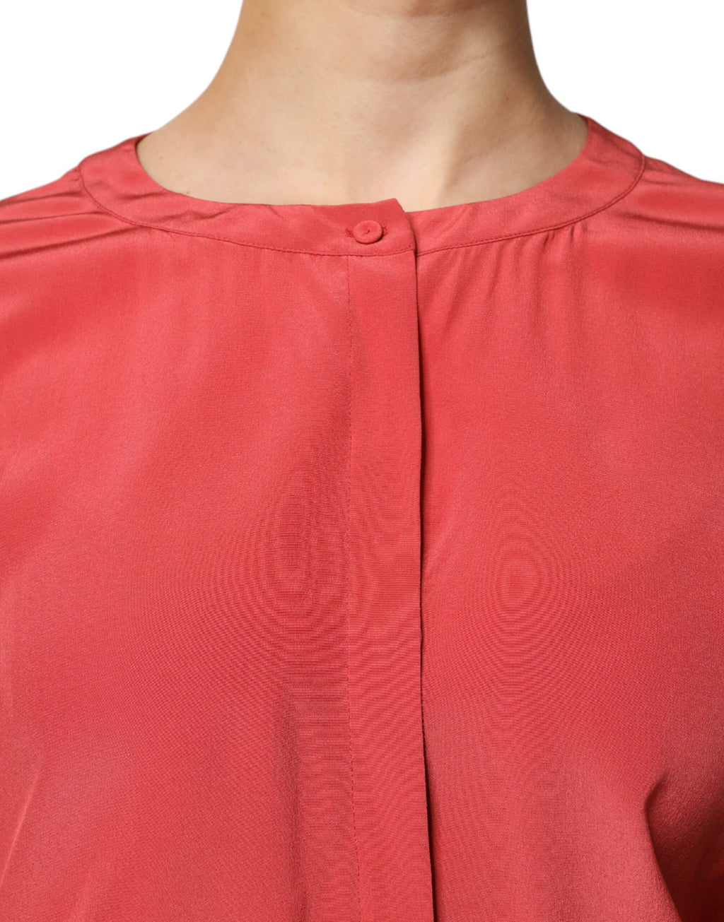 Rotes, langärmliges Bleistiftkleid mit Kordelzug in der Taille