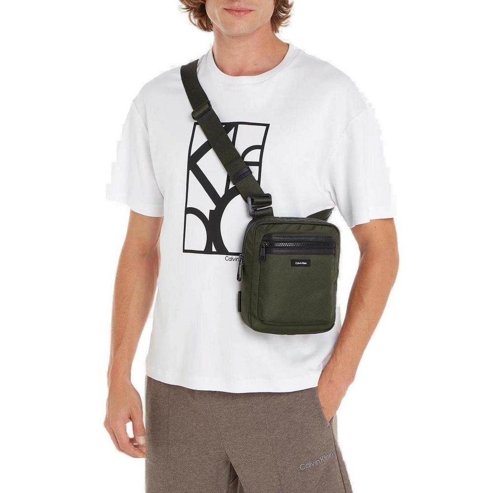 Grüne Messenger-Tasche aus recyceltem Polyester